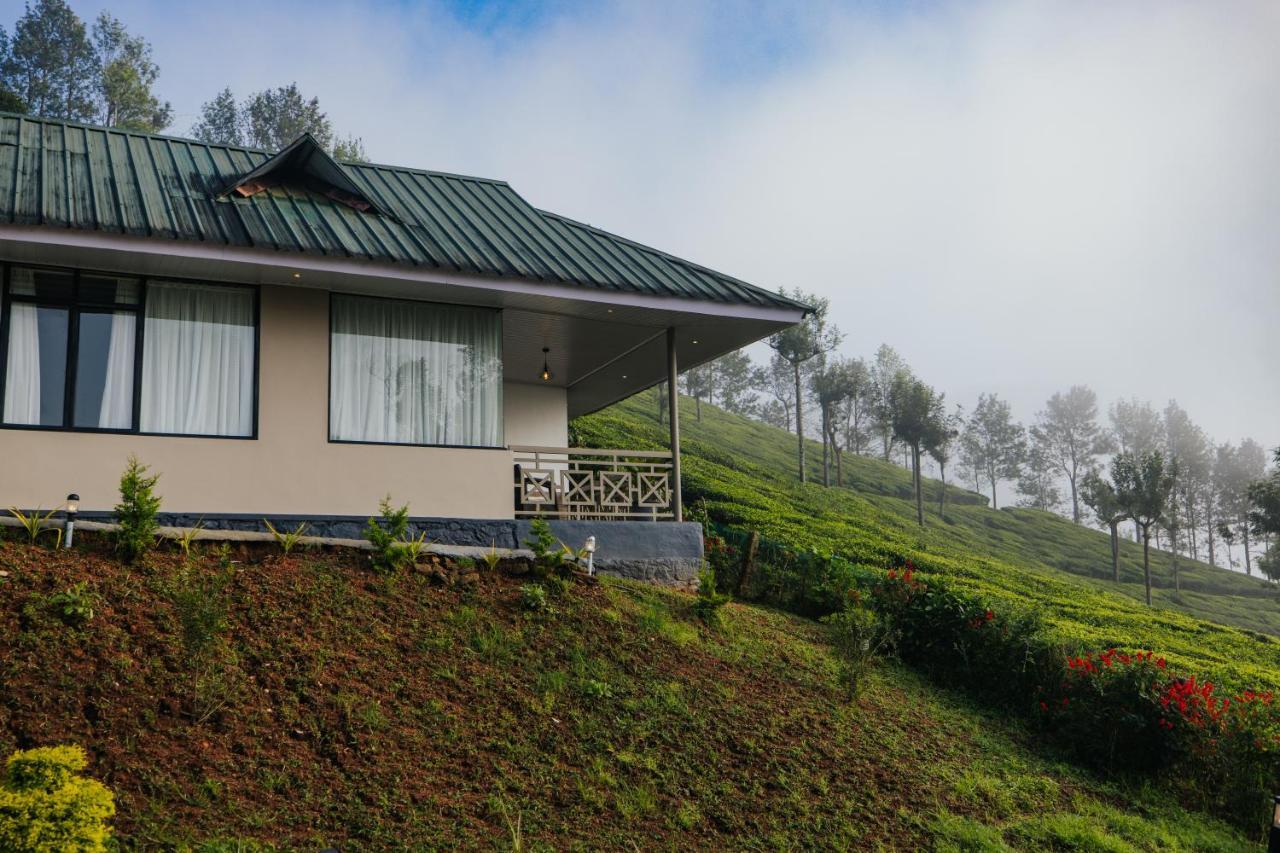 Misty Courtyard Resort Chinnakanal Exterior photo